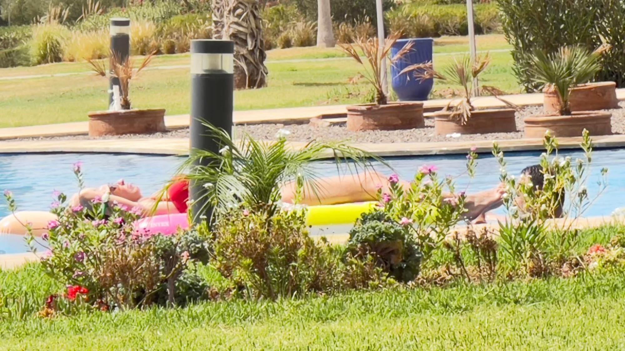 Mini-Villa Situee Dans Une Residence Prestigia A Marrakech, Avec Une Vue Sur La Piscine Et Le Golf Une Securite 24H Sur 24 Et Une Proximite Ideale De L Aeroport 5 Minutes C Est Une Offre Parfaite Pour Des Vacances Marrakesh Eksteriør billede
